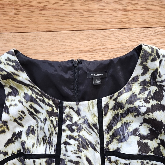 Ann Taylor animal print leo shift dress size 4/ 6 - Picture 2 of 4
